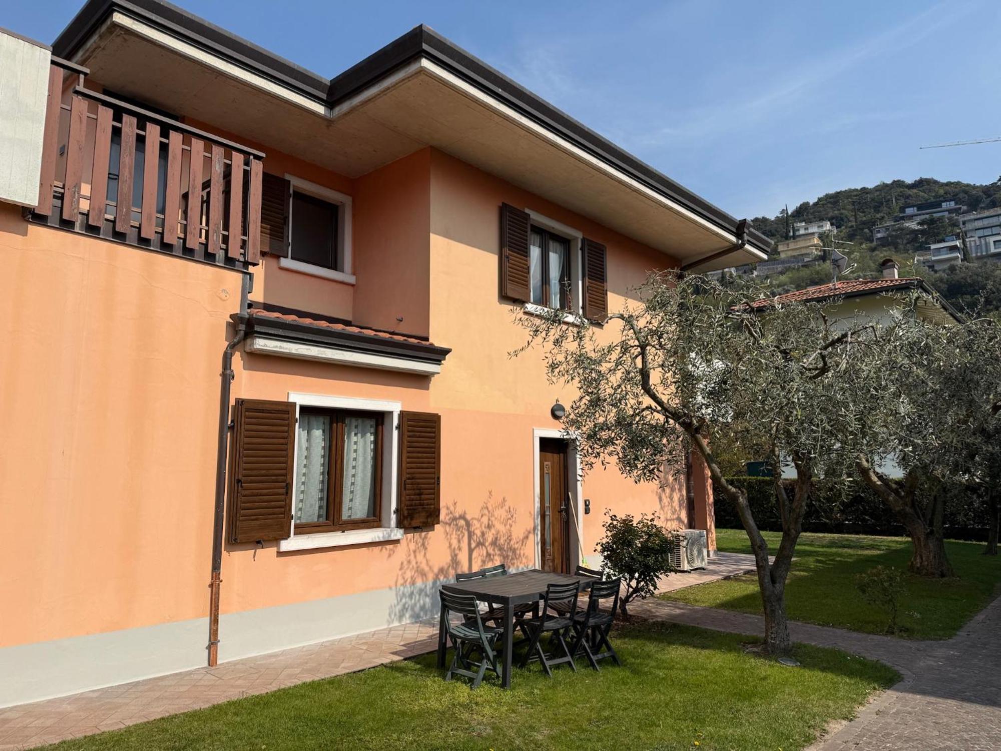 Casa Martinelli Apartment Torbole Sul Garda Luaran gambar